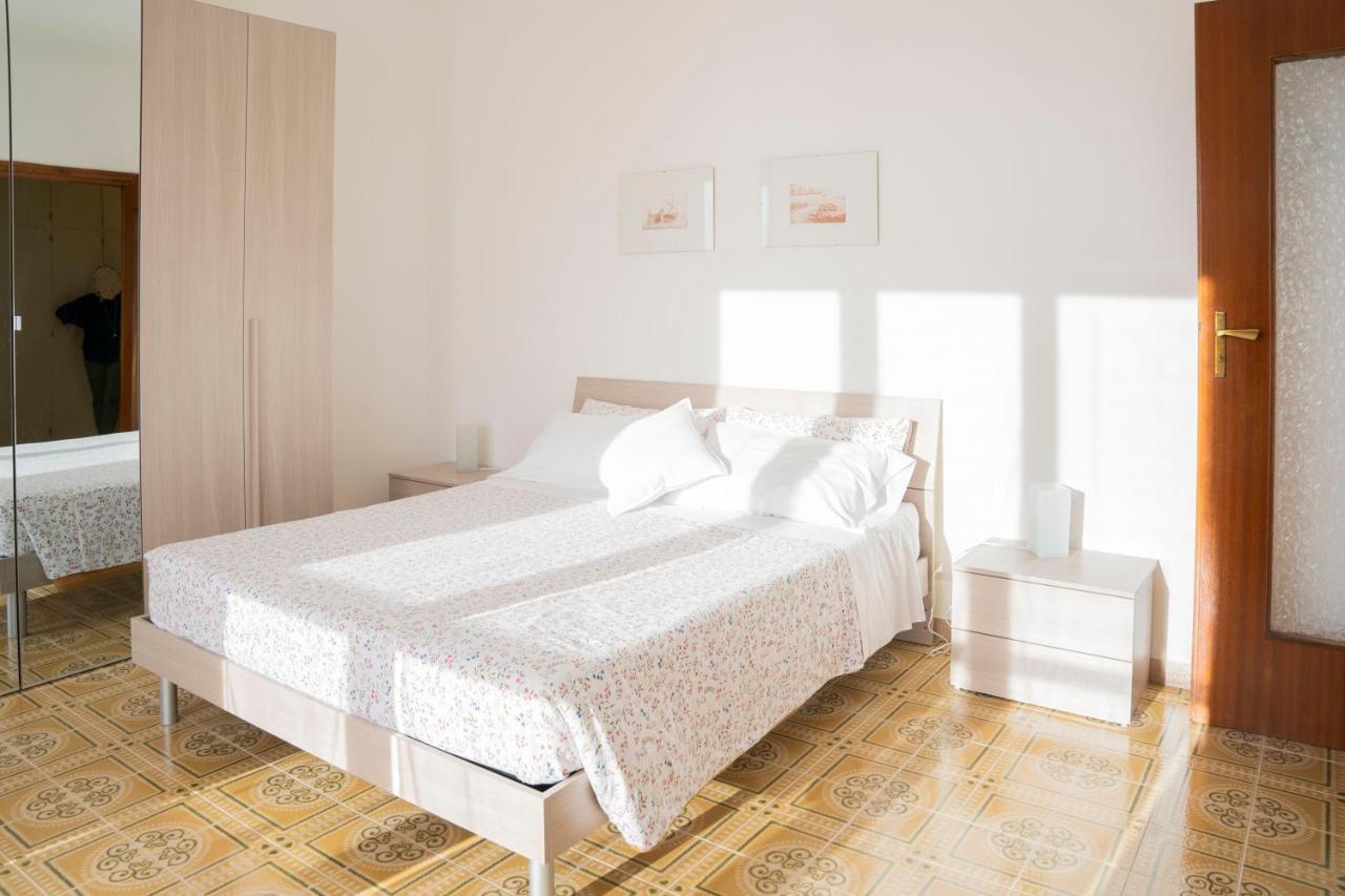 093 - Casa Panorama, Vista Mare E Vista Portofino, 500 Metri Centro Di Chiavari, Posto Auto Gratis Incluso Exterior foto