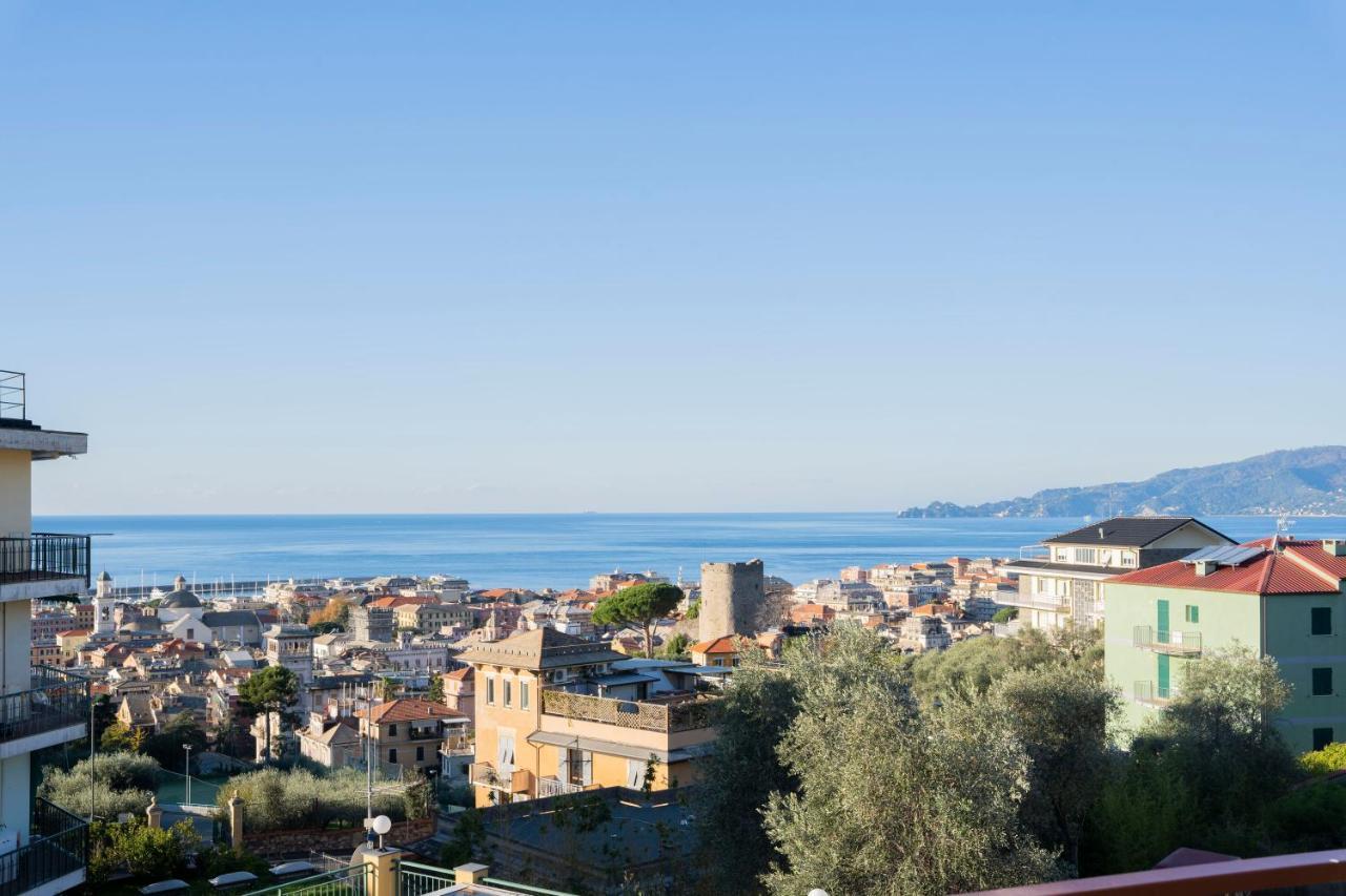 093 - Casa Panorama, Vista Mare E Vista Portofino, 500 Metri Centro Di Chiavari, Posto Auto Gratis Incluso Exterior foto