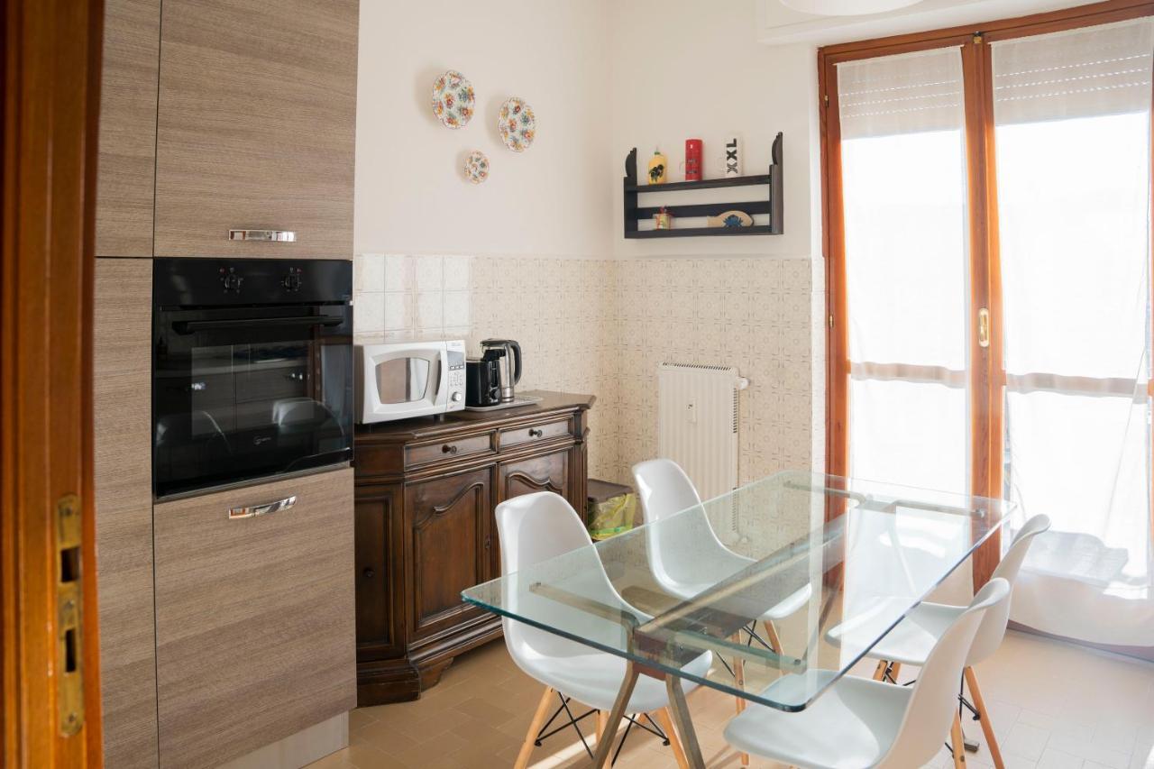 093 - Casa Panorama, Vista Mare E Vista Portofino, 500 Metri Centro Di Chiavari, Posto Auto Gratis Incluso Exterior foto