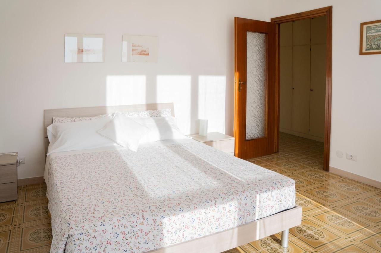 093 - Casa Panorama, Vista Mare E Vista Portofino, 500 Metri Centro Di Chiavari, Posto Auto Gratis Incluso Exterior foto