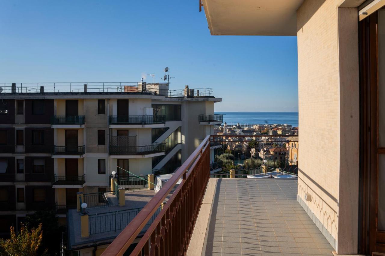 093 - Casa Panorama, Vista Mare E Vista Portofino, 500 Metri Centro Di Chiavari, Posto Auto Gratis Incluso Exterior foto