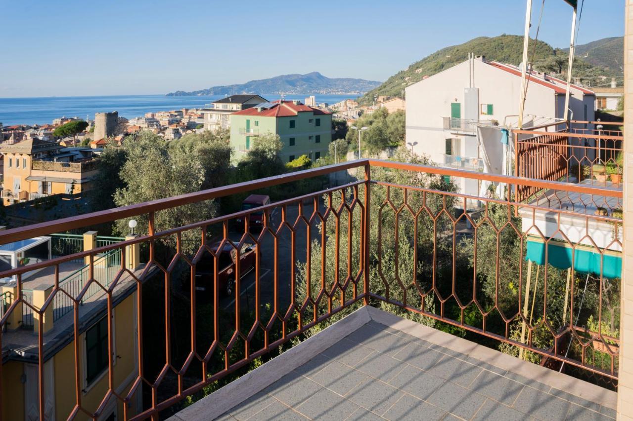 093 - Casa Panorama, Vista Mare E Vista Portofino, 500 Metri Centro Di Chiavari, Posto Auto Gratis Incluso Exterior foto