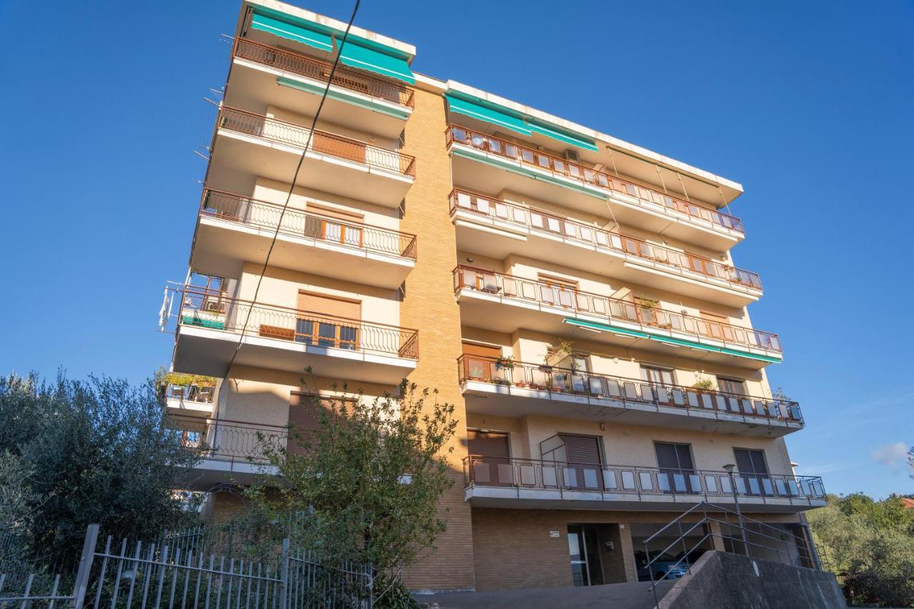 093 - Casa Panorama, Vista Mare E Vista Portofino, 500 Metri Centro Di Chiavari, Posto Auto Gratis Incluso Exterior foto